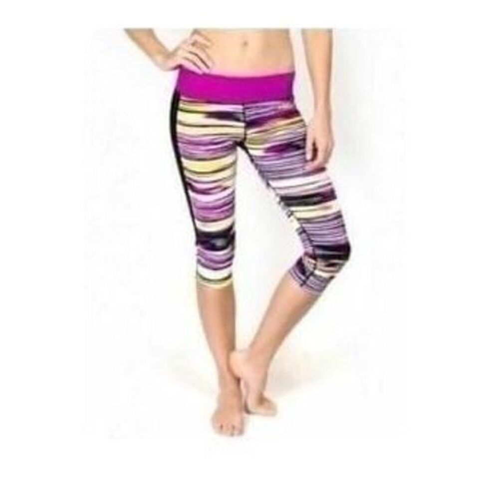Nike Sports Capri Solar Wind Hydro Fuchsia Flash Black Capri Leggings M